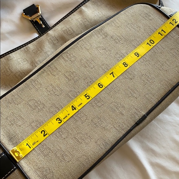 Dooney & Bourke | Tan w/ Brown Trimming | Tote - Picture 5 of 9